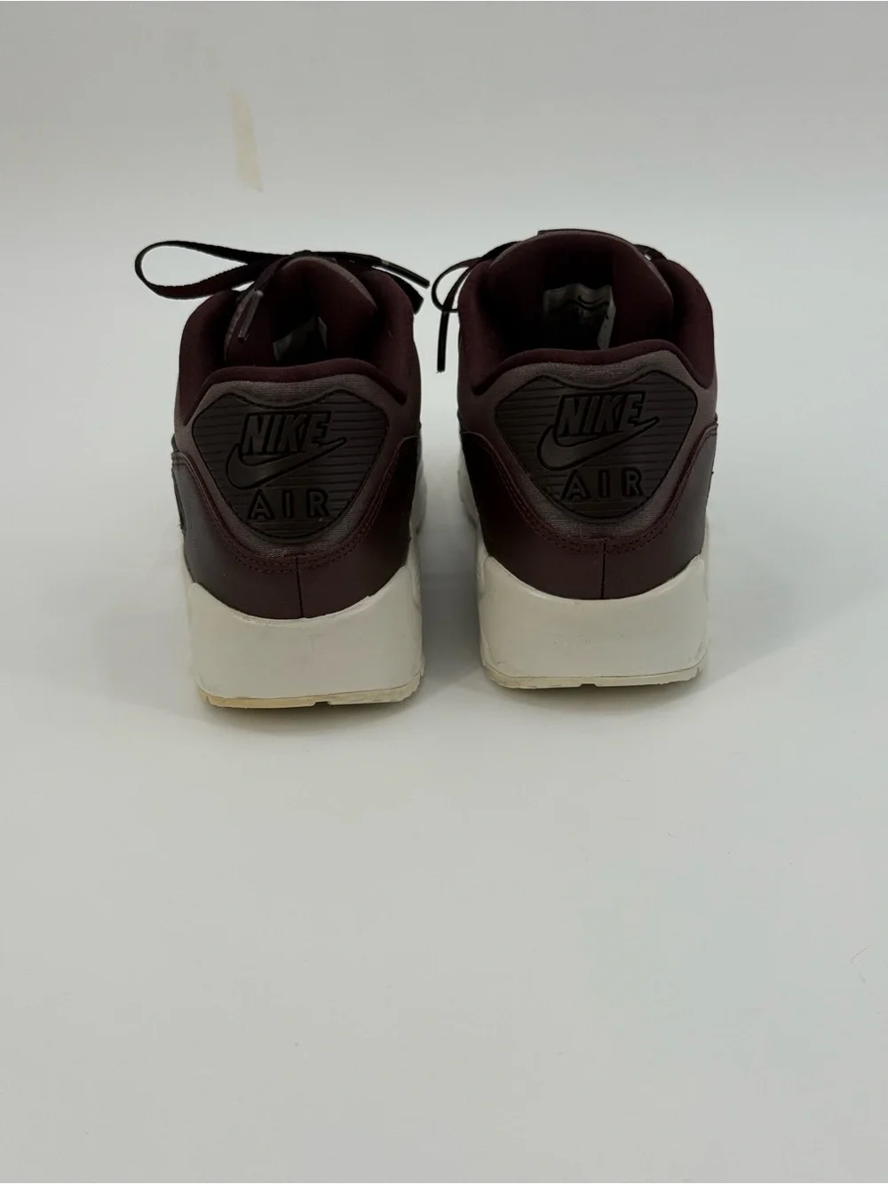 Nike Air Max 90 Metallic Mahogany Leather Sneakers Sporty Chic Casual Shoes